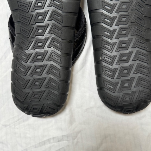 Genuine Dolce and Gabbana men’s thong sandals - Picture 5 of 8